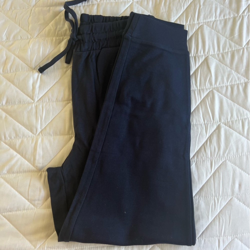 Navy blue Zenana women’s joggers